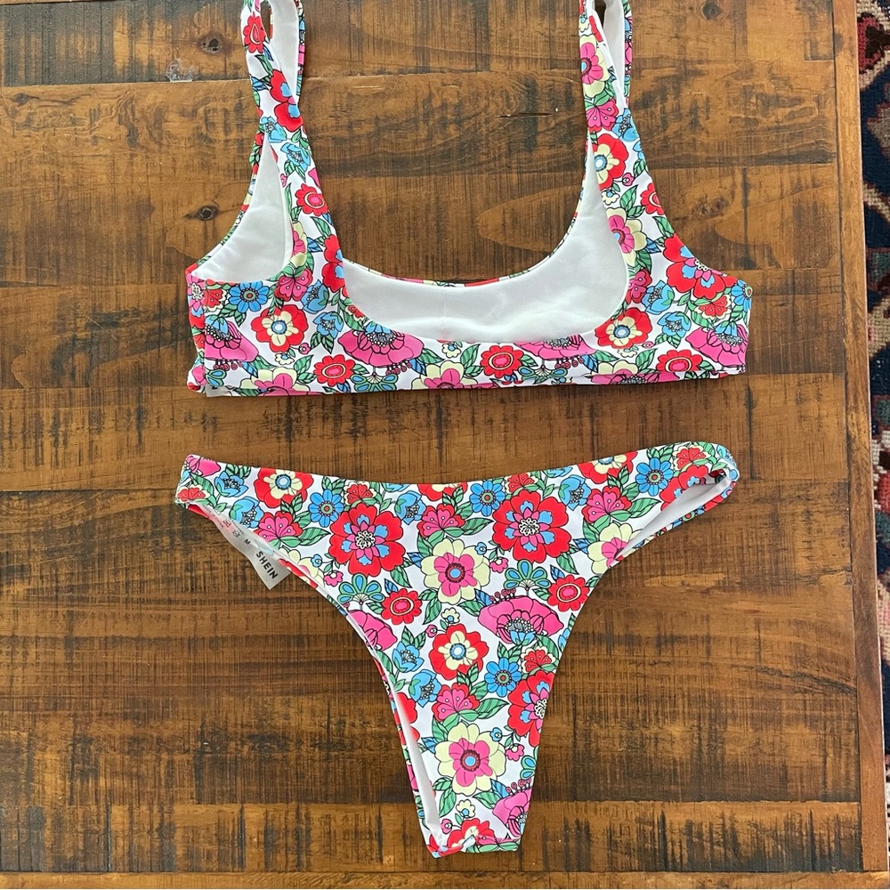 Floral Bikini Set - Picture 2 of 4